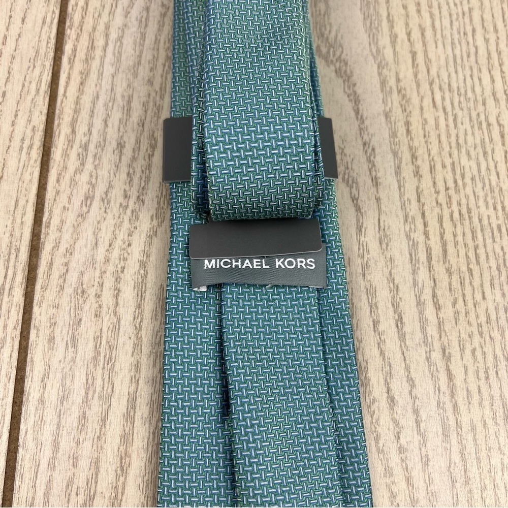 570 - Michael Kors Dorset Mini Tie Green Blue Shimmer Silk Blend $69.50 - Picture 4 of 5